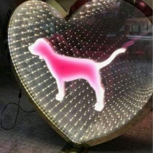 Iso vs pink light display